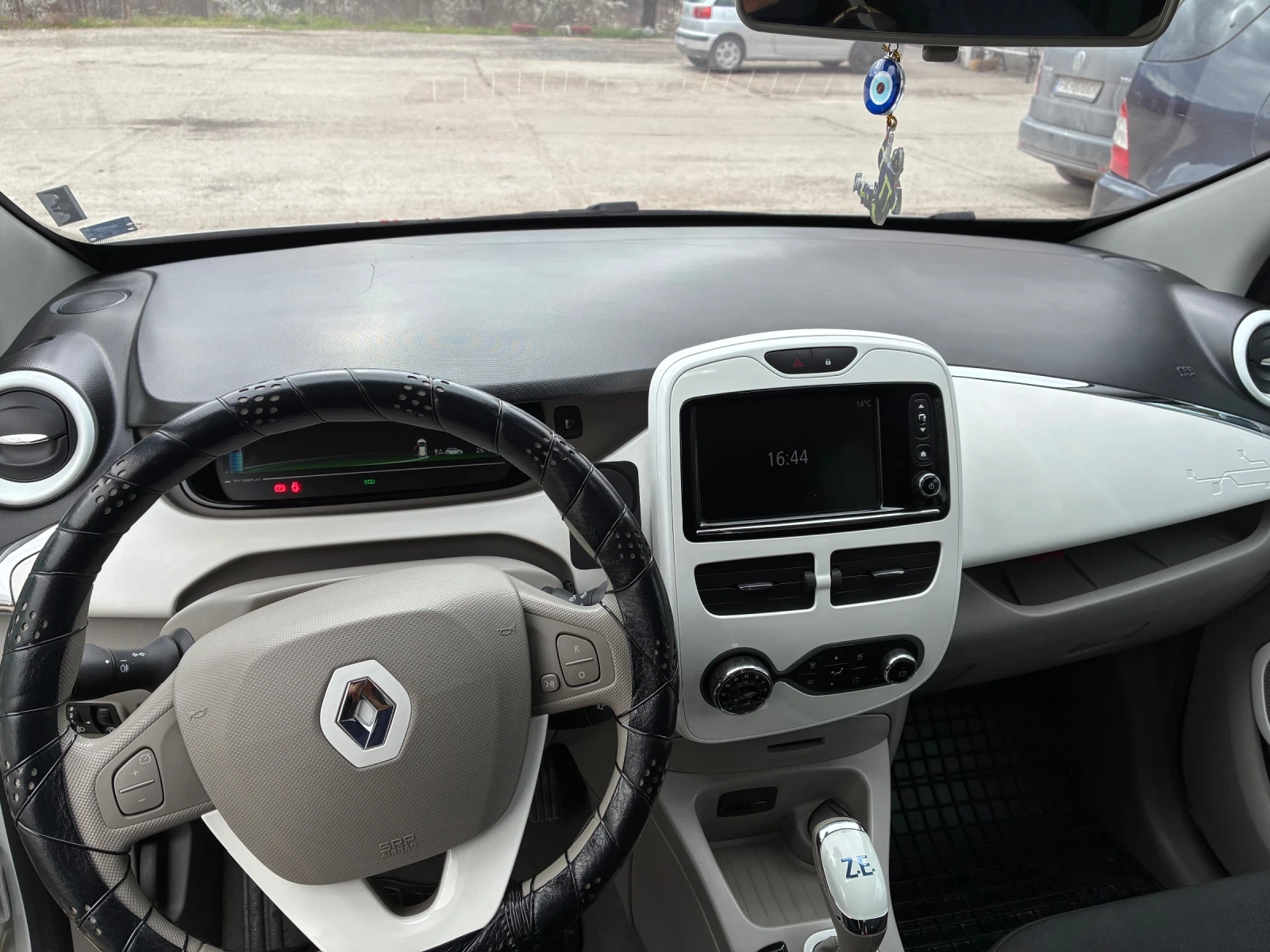 Renault Zoe Q210 26kWh, снимка 6 - Автомобили и джипове - 54030307