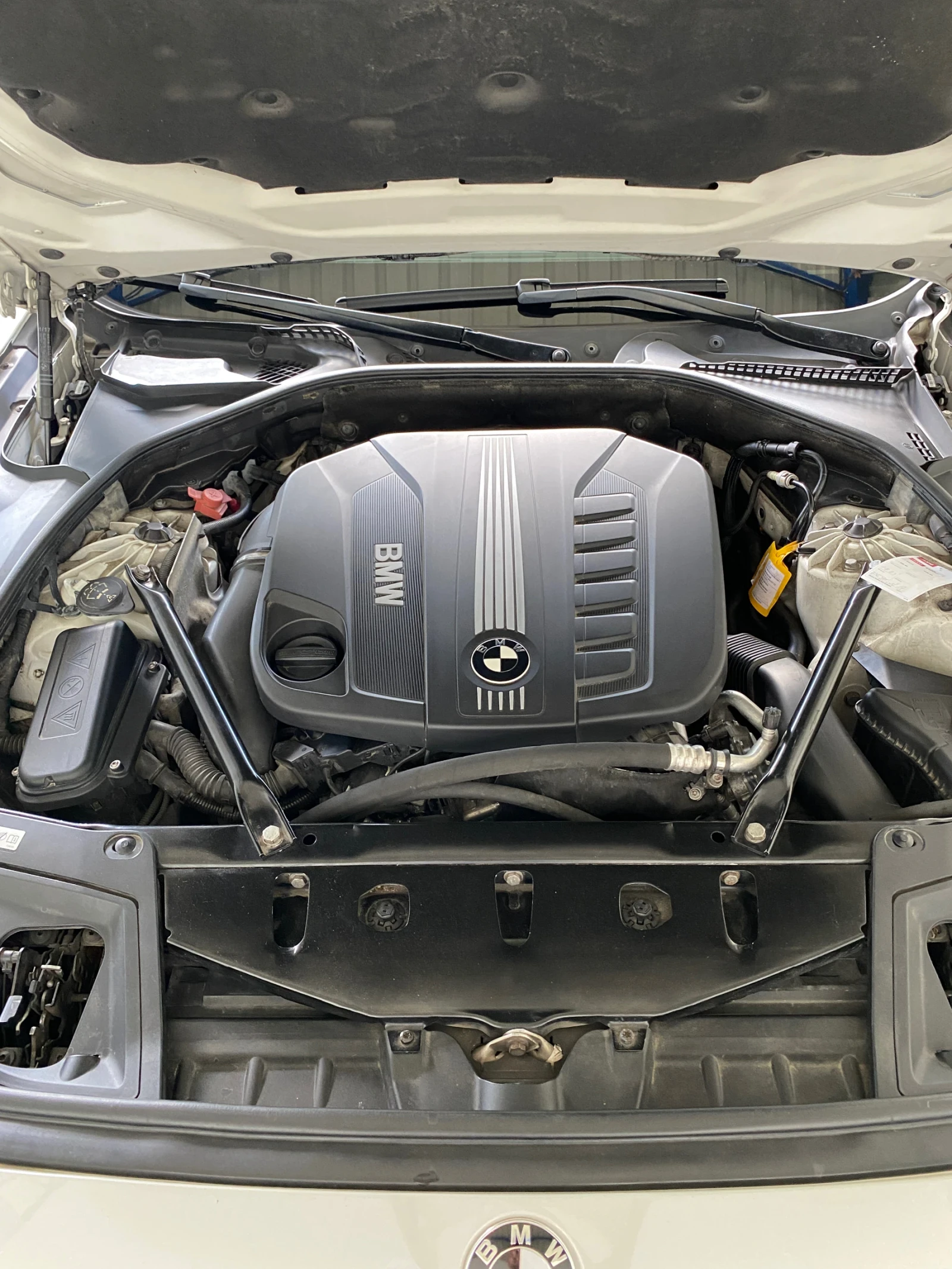 BMW 530 M Sport Paket, снимка 9 - Автомобили и джипове - 54128569