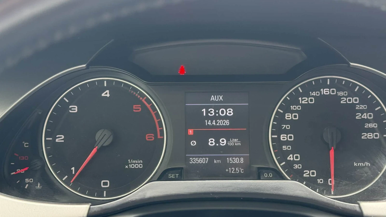 Audi A4 Avant 4x4 quattro 2.0, снимка 5 - Автомобили и джипове - 54257397