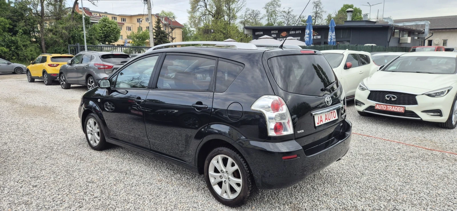 Toyota Corolla verso 2.2D-136кс. 7мес., снимка 7 - Автомобили и джипове - 54478123