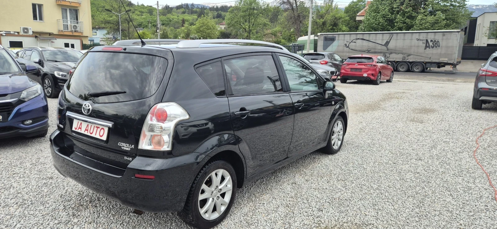 Toyota Corolla verso 2.2D-136кс. 7мес., снимка 4 - Автомобили и джипове - 54478123