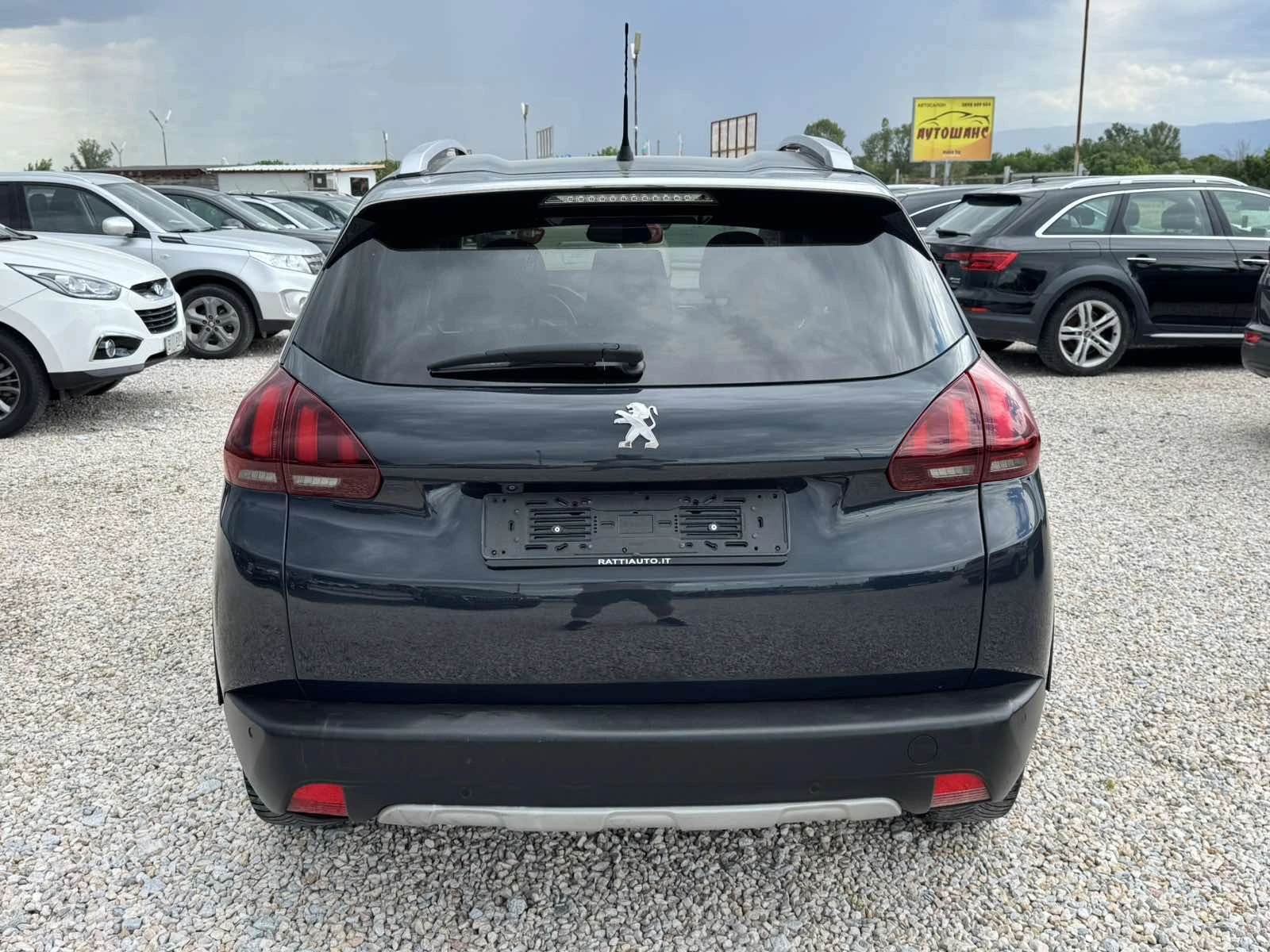 Peugeot 2008 1.5BlueHDI, снимка 5 - Автомобили и джипове - 54658277