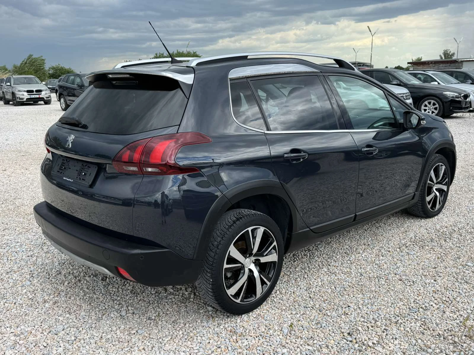 Peugeot 2008 1.5BlueHDI, снимка 4 - Автомобили и джипове - 54658277