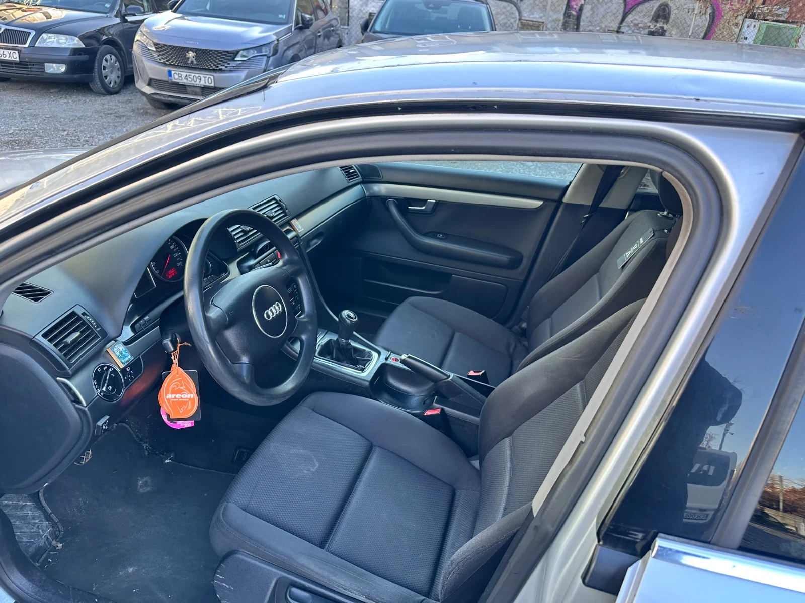Audi A4 ГАЗ 2, 0 седан, снимка 4 - Автомобили и джипове - 54658228