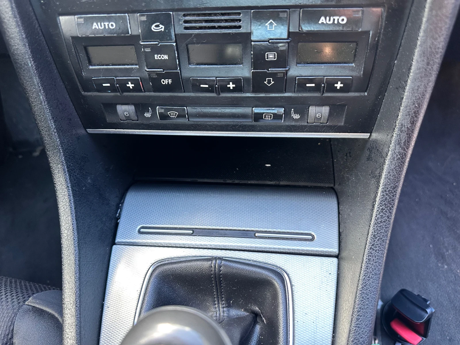Audi A4 ГАЗ 2, 0 седан, снимка 12 - Автомобили и джипове - 54658228