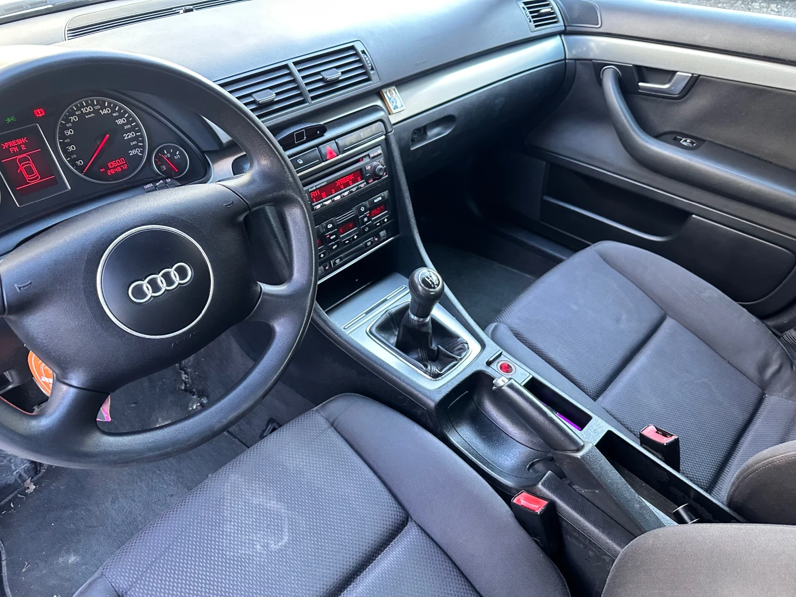Audi A4 ГАЗ 2, 0 седан, снимка 3 - Автомобили и джипове - 54658228