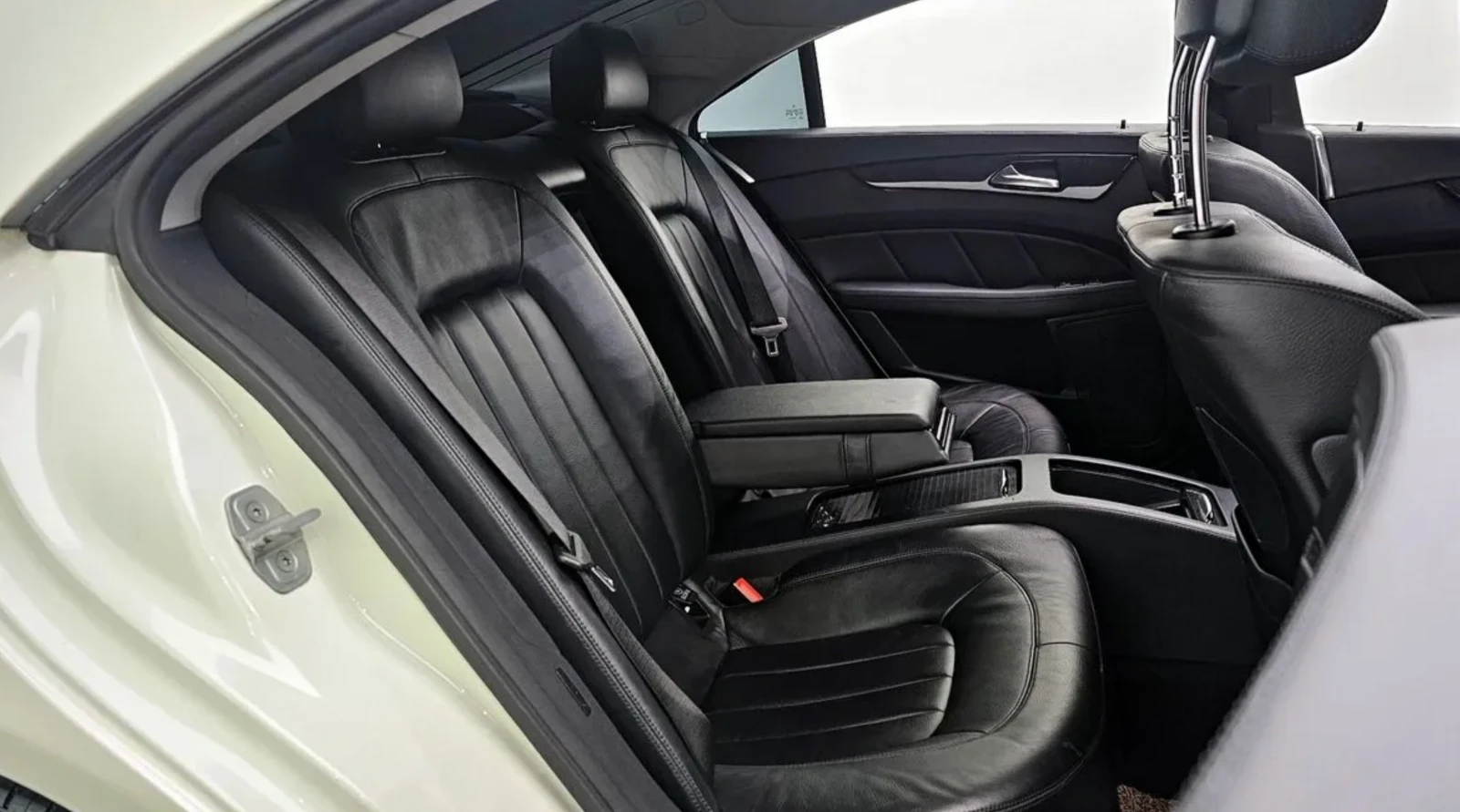 Mercedes-Benz CLS 350 Задна Камера* Blind spot* Крайна цена* , снимка 8 - Автомобили и джипове - 54681629