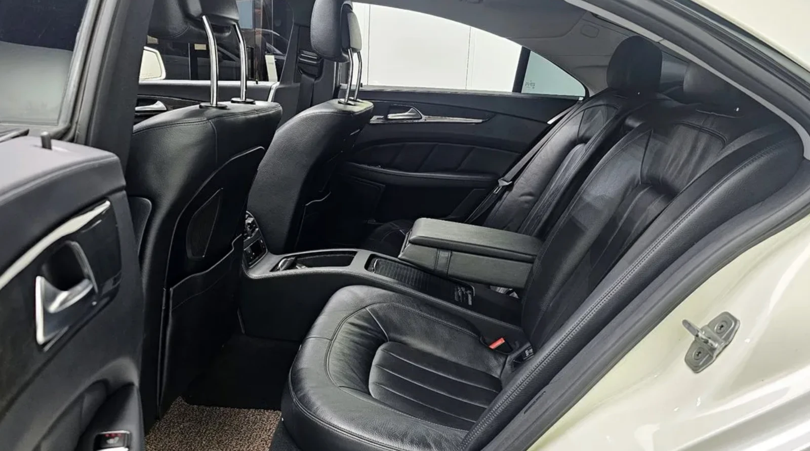 Mercedes-Benz CLS 350 Задна Камера* Blind spot* Крайна цена* , снимка 9 - Автомобили и джипове - 54681629