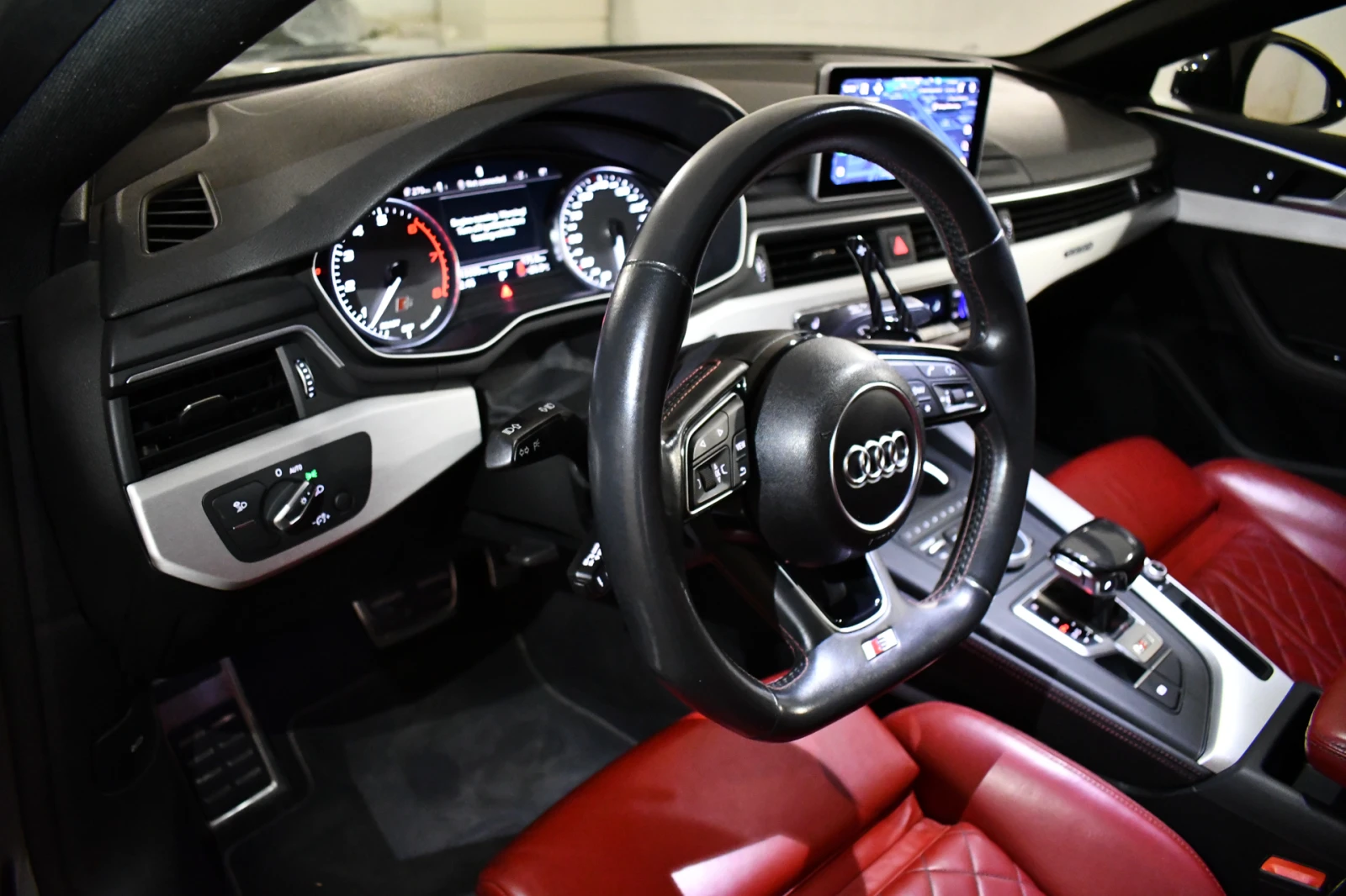 Audi S5 112k km* Червен интериор* Генерация* Без удари, снимка 12 - Автомобили и джипове - 55103713