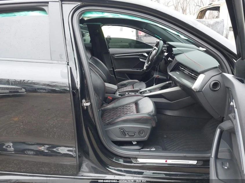 Audi S3 PREMIUM PLUS Автокредит Цена до България, снимка 11 - Автомобили и джипове - 55133199