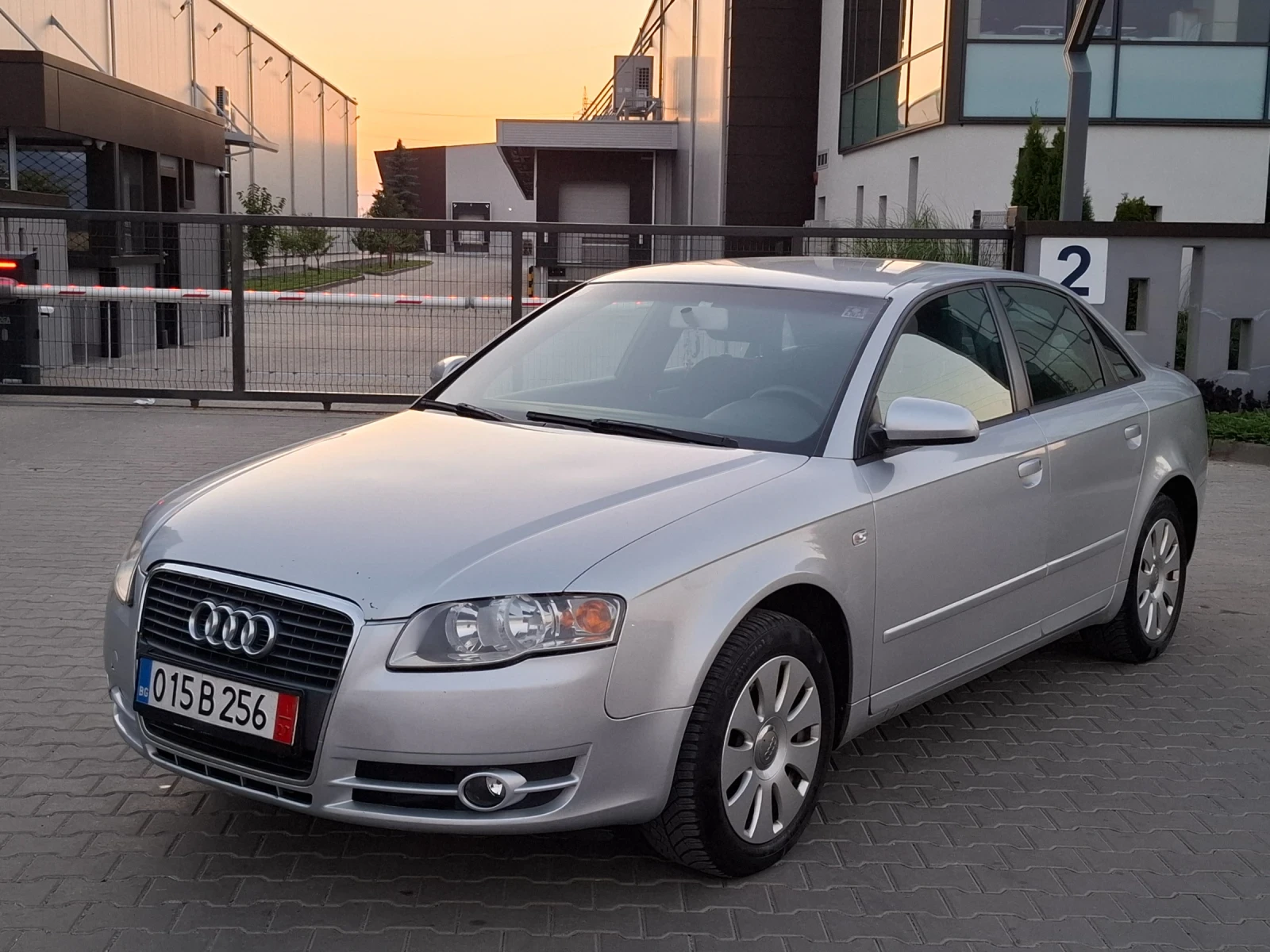 Audi A4 1.9TDI* (116��)* KLIMATRONIK* ��� BHOC*  | Mobile.bg � ����������� 4