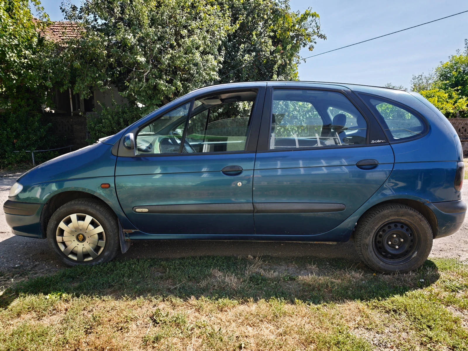 Renault Scenic 1.9 DTi, снимка 4 - Автомобили и джипове - 55679981