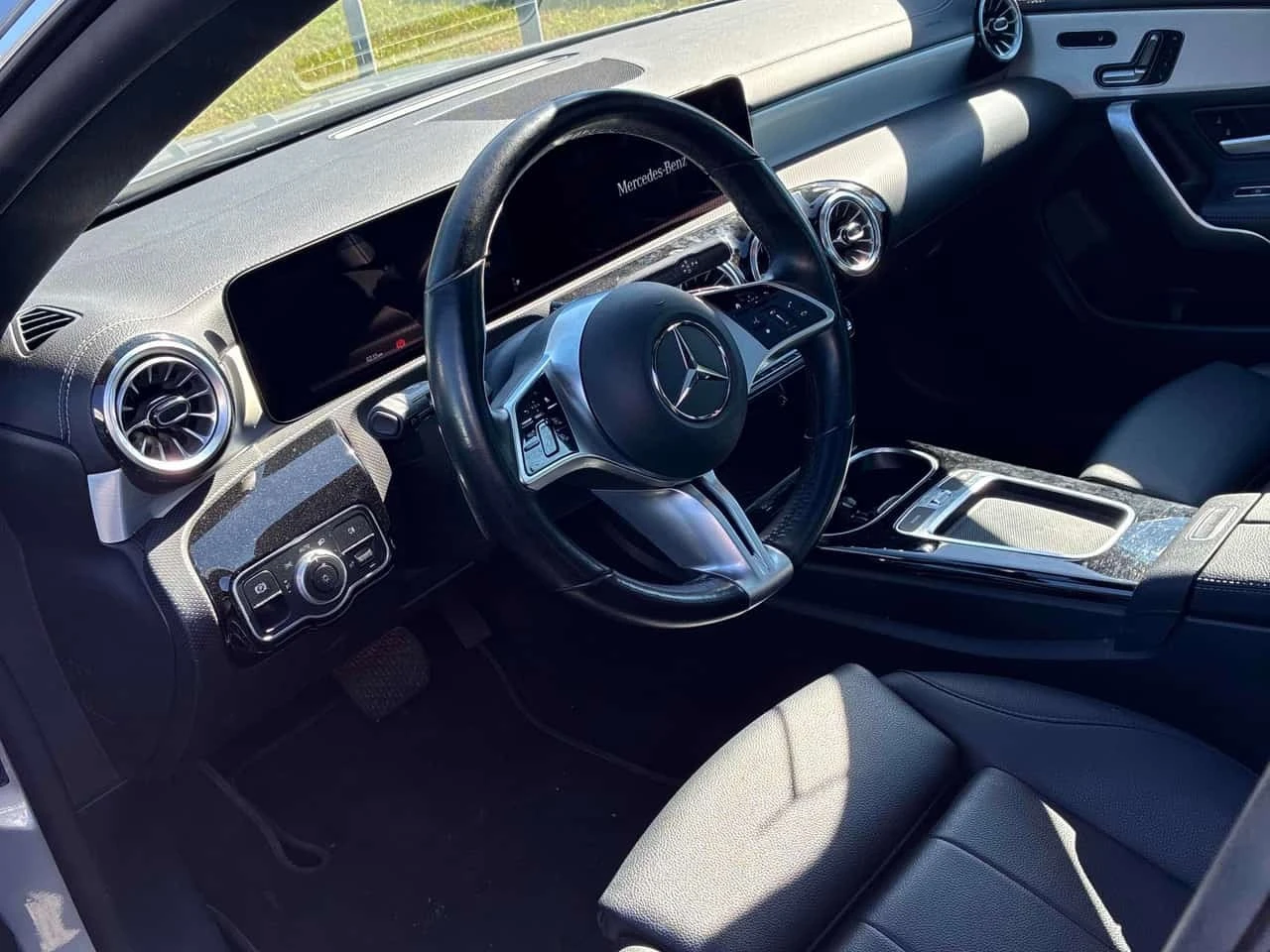 Mercedes-Benz CLA 250 / БЕЗ ИНЦИДЕНТИ / АВТОКРЕДИТ БЕЗ ПЪРВОНАЧАЛНА , снимка 7 - Автомобили и джипове - 56185826