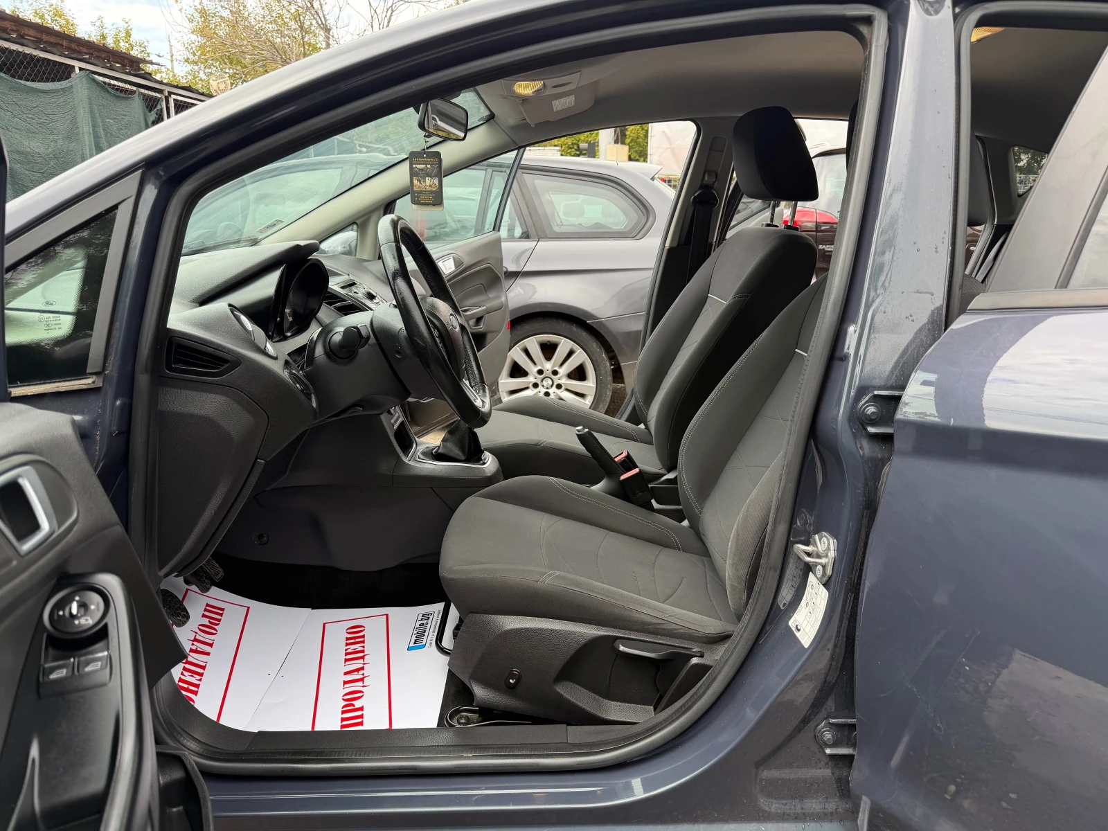 Ford Fiesta 1.2i FACELIFT KLIMA 2014G EVRO 5B , снимка 9 - Автомобили и джипове - 56294097