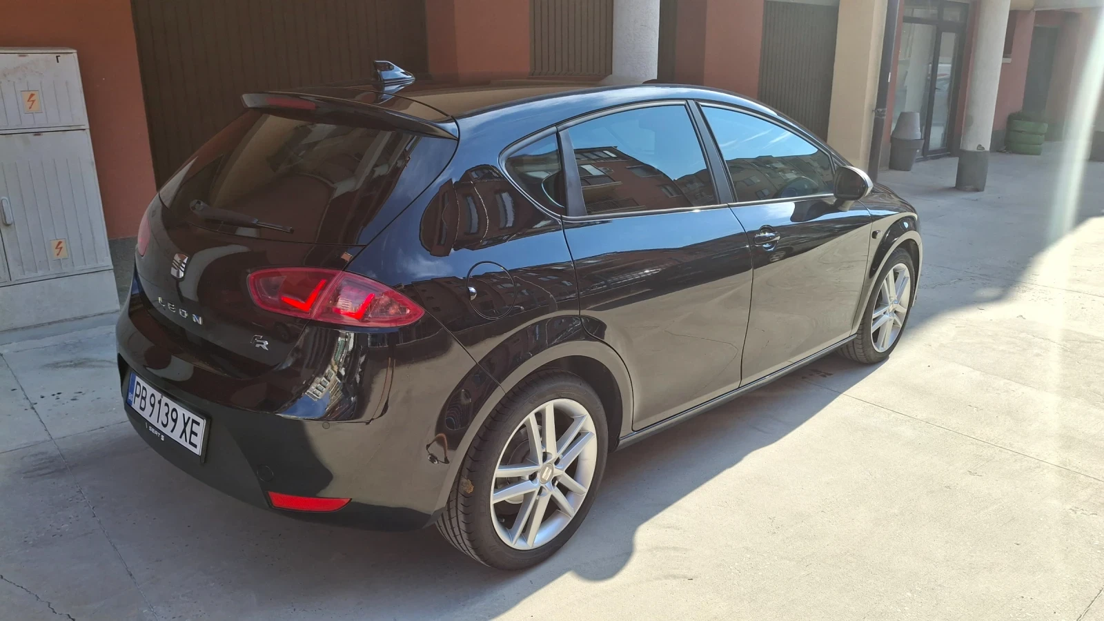Seat Leon FR Facelift, снимка 5 - Автомобили и джипове - 56349643