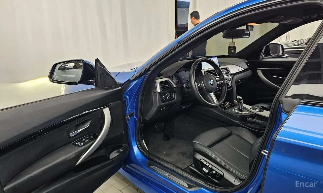BMW 320 * GT 320d M Sport Premium * , снимка 10 - Автомобили и джипове - 56734758