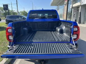 Toyota Hilux 2.8D 6АТ INVINCIBLE, снимка 6