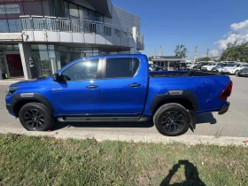 Toyota Hilux 2.8D 6АТ INVINCIBLE, снимка 8