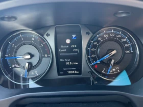 Toyota Hilux 2.8D 6АТ INVINCIBLE, снимка 14