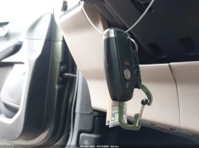 Ford Escape 1.5l Se, снимка 11 - Автомобили и джипове - 53658195