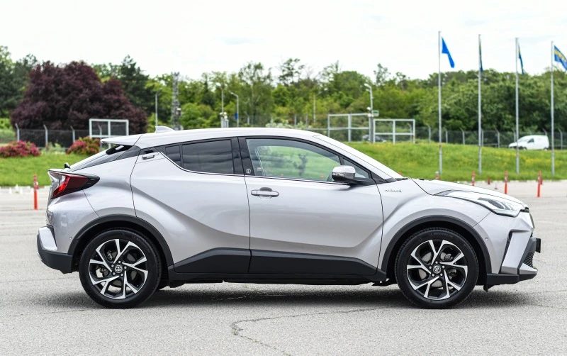 Toyota C-HR 2.0 Hybrid Luxury, снимка 6 - Автомобили и джипове - 49136121