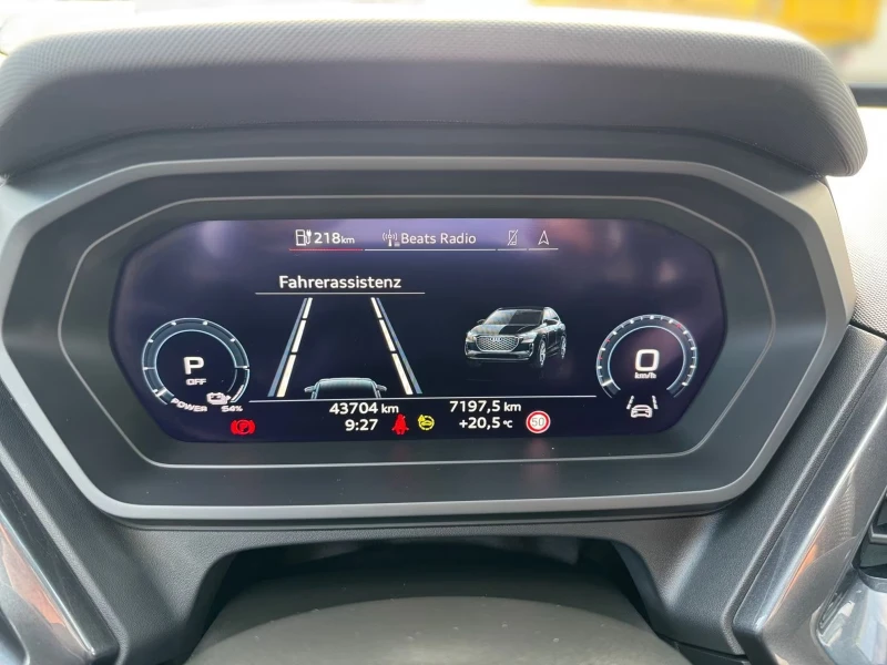Audi Q4 50e-tron/299HP/SB/S-LINE/PANO/MATRIX/CAM/546g, снимка 9 - Автомобили и джипове - 52303508