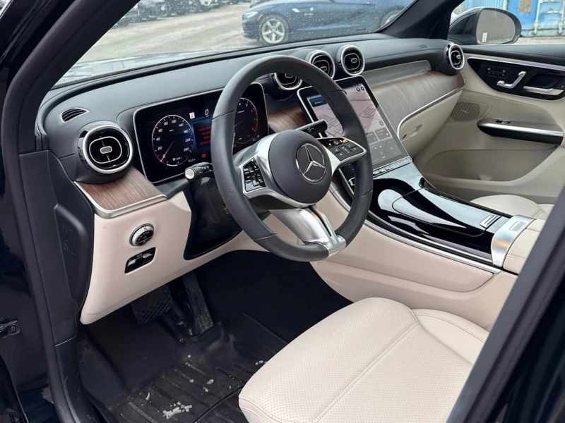 Mercedes-Benz GLC 300 2024 * CARFAX * БЕЗ ПЪРВОНАЧАЛНА ВНОСКА, снимка 7 - Автомобили и джипове - 52688809