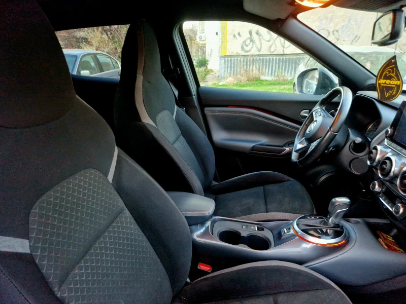 Nissan Juke, снимка 11 - Автомобили и джипове - 52807162