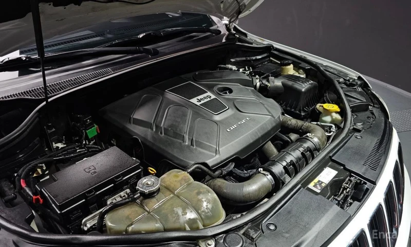 Jeep Grand cherokee, снимка 6 - Автомобили и джипове - 53486113