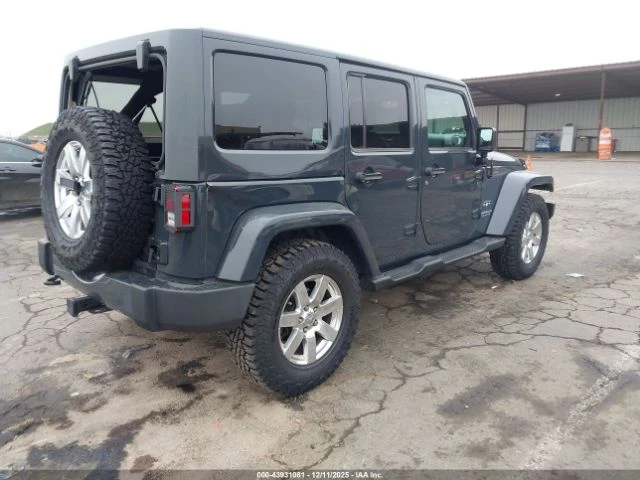 Jeep Wrangler UNLIMITED SAHARA 4X4 - изображение 6