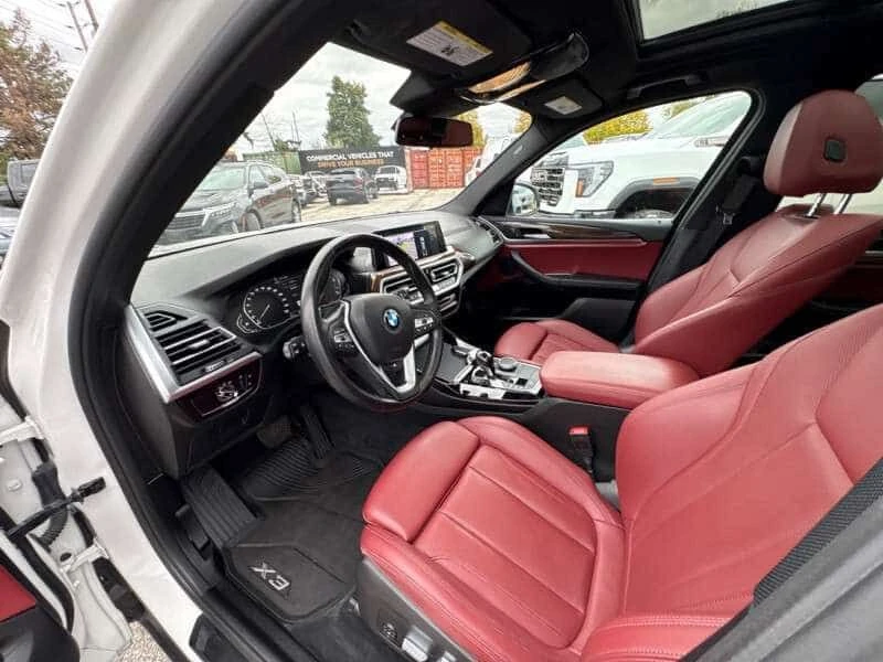 BMW X3 * xDrive30i RED INTERIOR| PREMIUM PKG * CARFAX * Ц, снимка 12 - Автомобили и джипове - 55501035