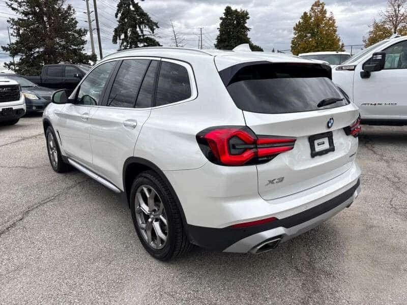 BMW X3 * xDrive30i RED INTERIOR| PREMIUM PKG * CARFAX * Ц, снимка 5 - Автомобили и джипове - 55501035