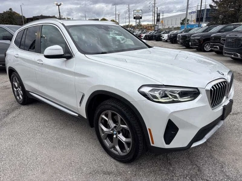 BMW X3 * xDrive30i RED INTERIOR| PREMIUM PKG * CARFAX * Ц, снимка 9 - Автомобили и джипове - 55501035