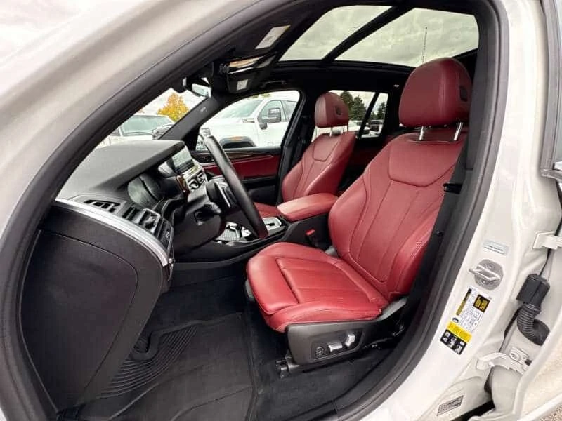 BMW X3 * xDrive30i RED INTERIOR| PREMIUM PKG * CARFAX * Ц, снимка 11 - Автомобили и джипове - 55501035