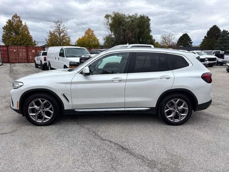 BMW X3 * xDrive30i RED INTERIOR| PREMIUM PKG * CARFAX * Ц, снимка 4 - Автомобили и джипове - 55501035