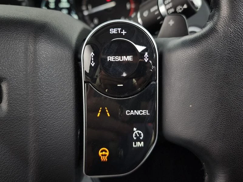 Land Rover Discovery 3.0 Automatic, снимка 15 - Автомобили и джипове - 55846211