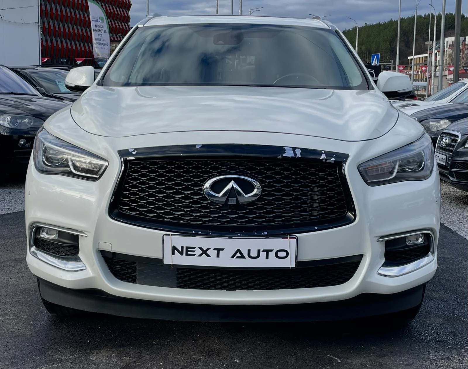 Infiniti QX60  панорама, камера 360, асистент за мъртва точка - изображение 2