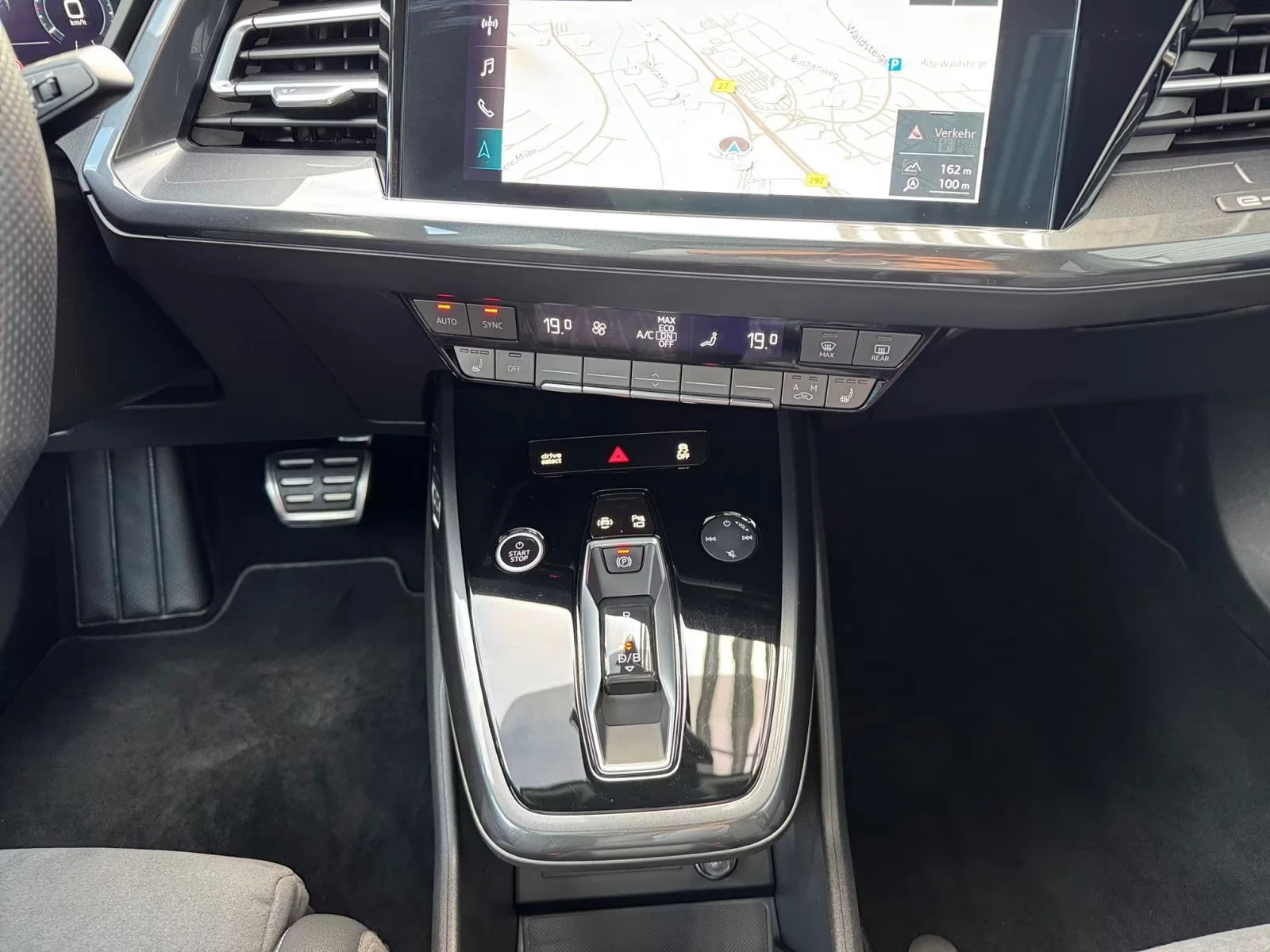 Audi Q4 50e-tron/299HP/SB/S-LINE/PANO/MATRIX/CAM/546g | Mobile.bg   11