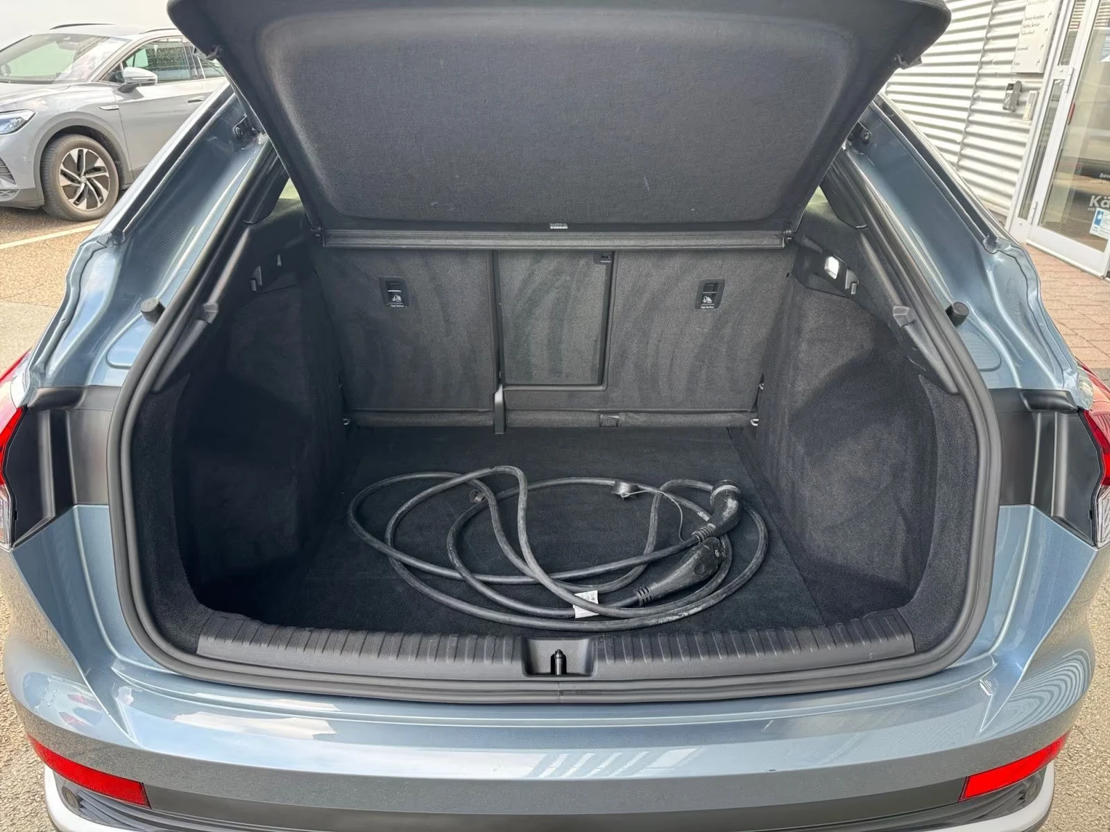 Audi Q4 50e-tron/299HP/SB/S-LINE/PANO/MATRIX/CAM/546g | Mobile.bg   16