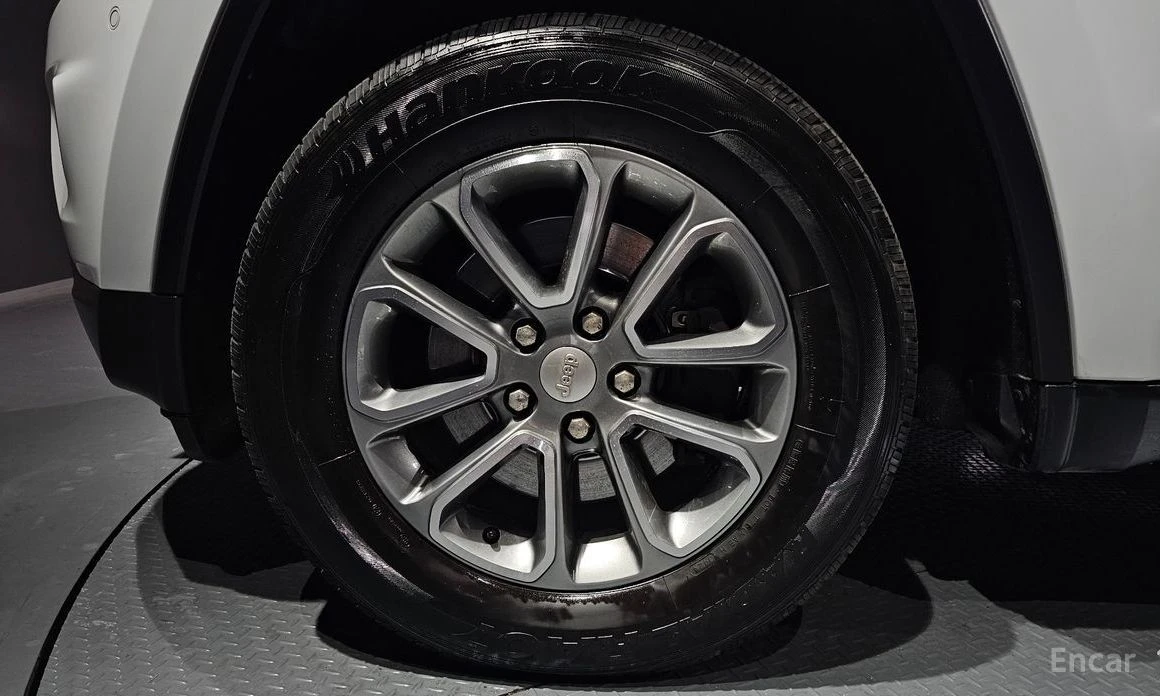 Jeep Grand cherokee  - изображение 5