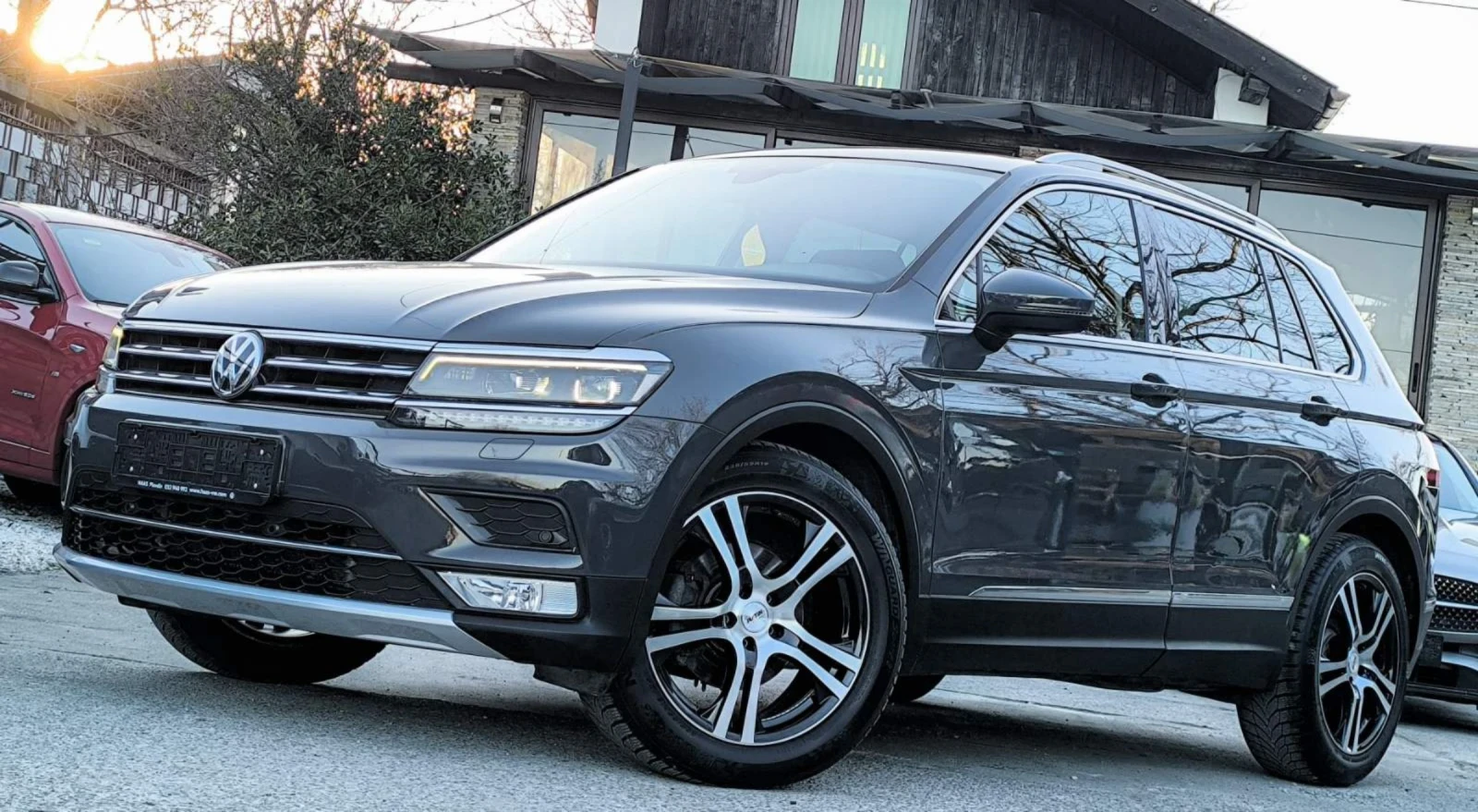 VW Tiguan Hidhline 2.0 tdi, снимка 3 - Автомобили и джипове - 53797399
