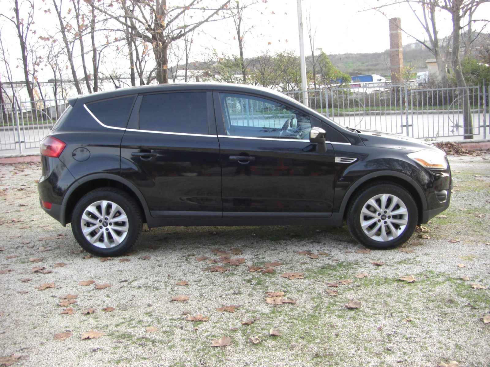 Ford Kuga 2.0tdci 4x4 Keyless Panorama KOJA, снимка 6 - Автомобили и джипове - 53960506