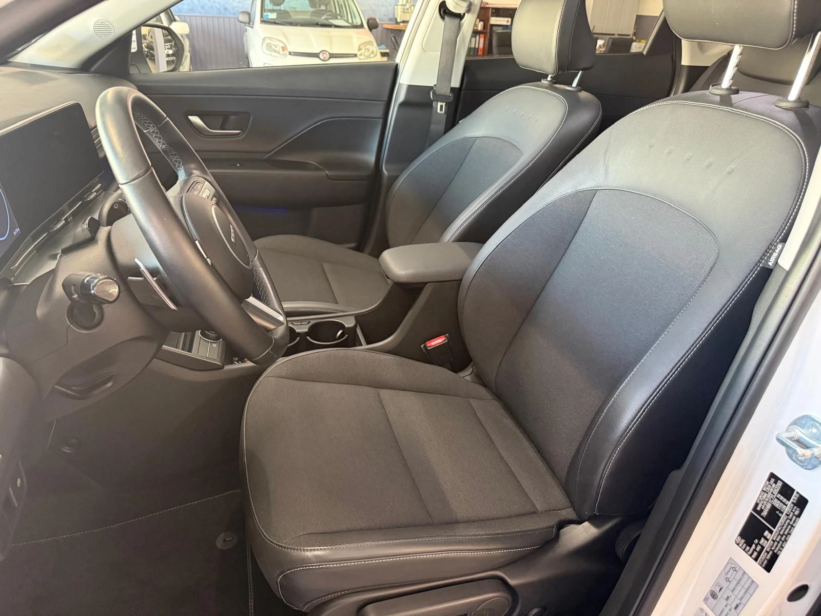 Hyundai Kona, снимка 6 - Автомобили и джипове - 54290386