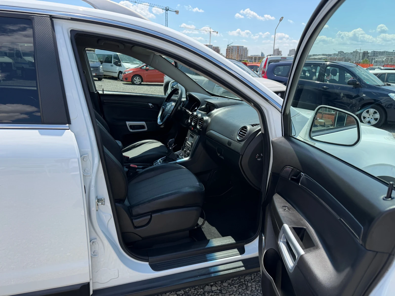 Opel Antara 2.2 CDTI NAVI, снимка 9 - Автомобили и джипове - 55241048