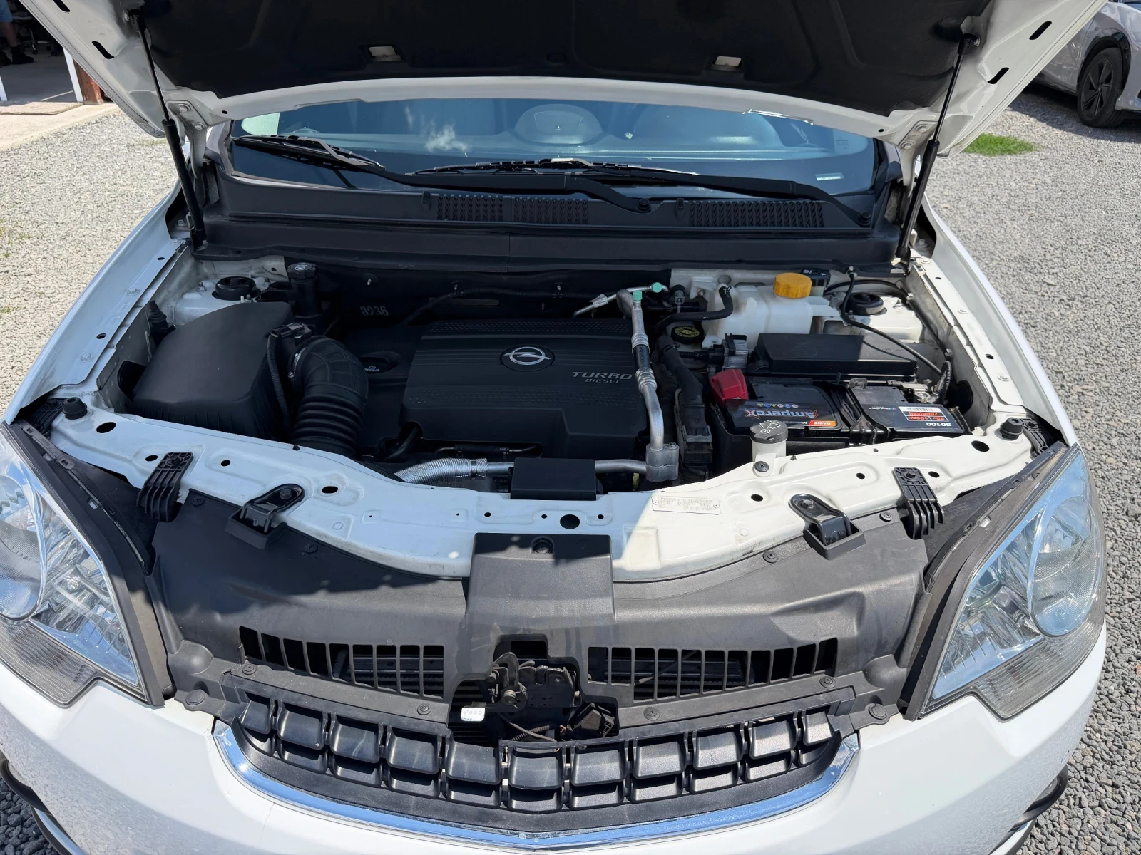 Opel Antara 2.2 CDTI NAVI, снимка 16 - Автомобили и джипове - 55241048