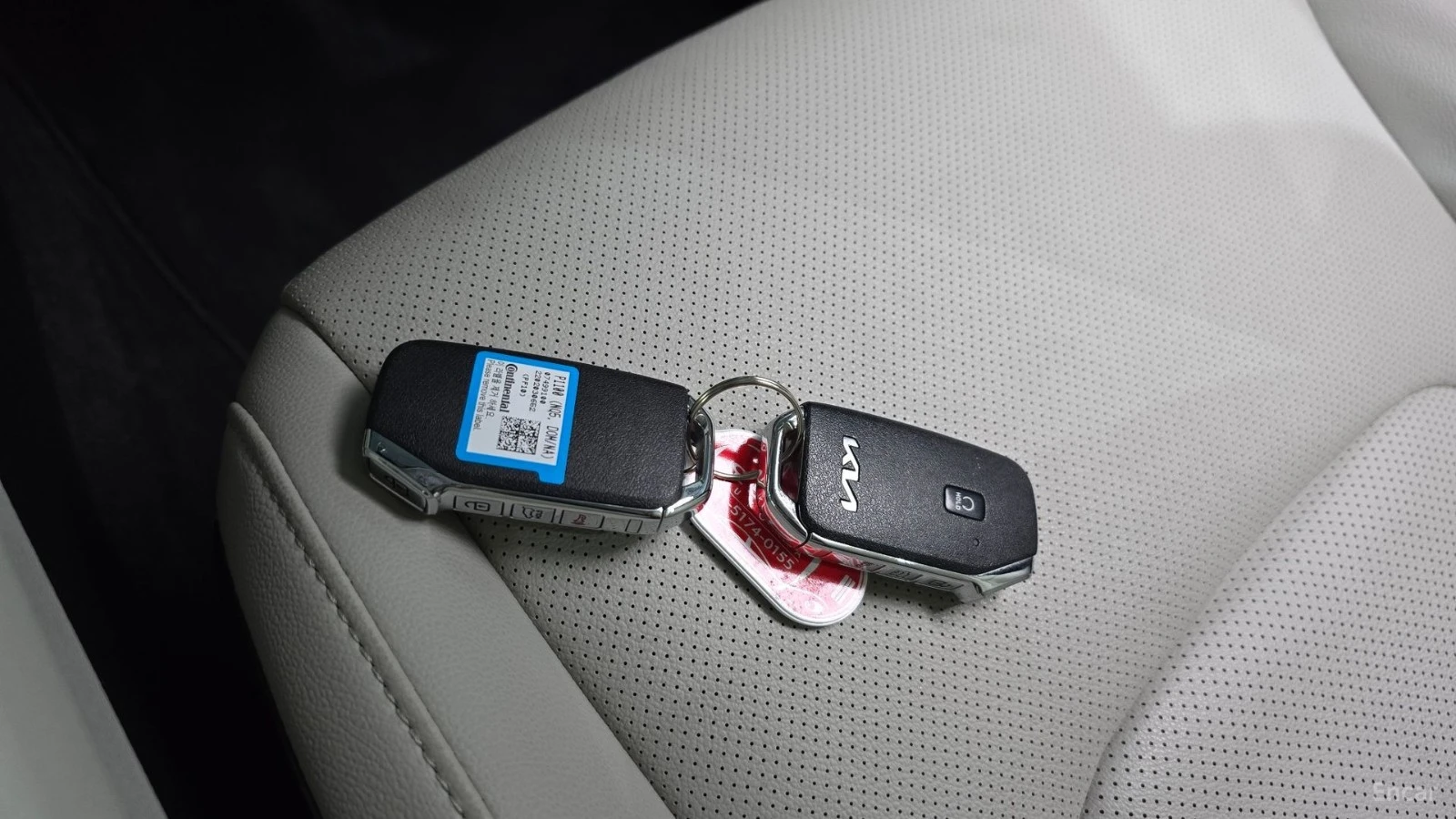 Kia Sportage NOBLESSE/DRIVE-ASSISTS/DIGITAL/1.6-TURBO, снимка 12 - Автомобили и джипове - 55678887