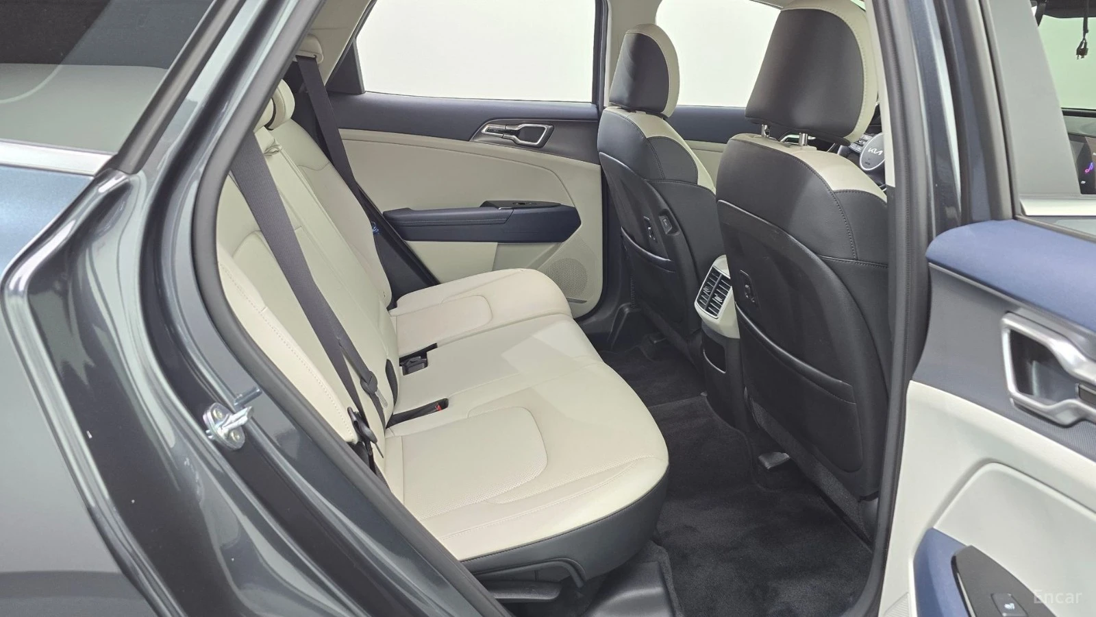 Kia Sportage NOBLESSE/DRIVE-ASSISTS/DIGITAL/1.6-TURBO, снимка 16 - Автомобили и джипове - 55678887