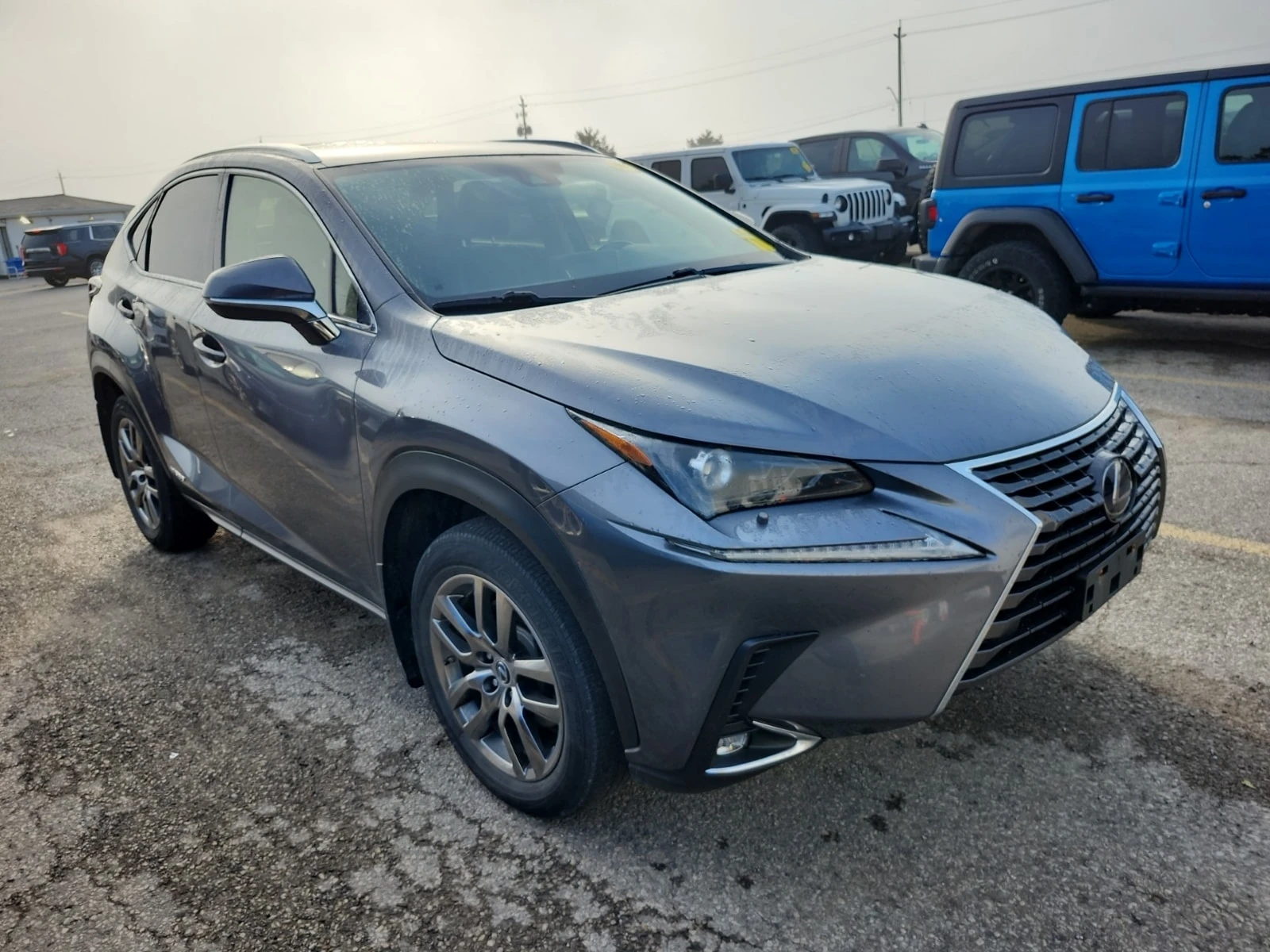 Lexus NX 300h * FACELIFT * AWD * 2 ����� * CARFAX *  | Mobile.bg � ����������� 2