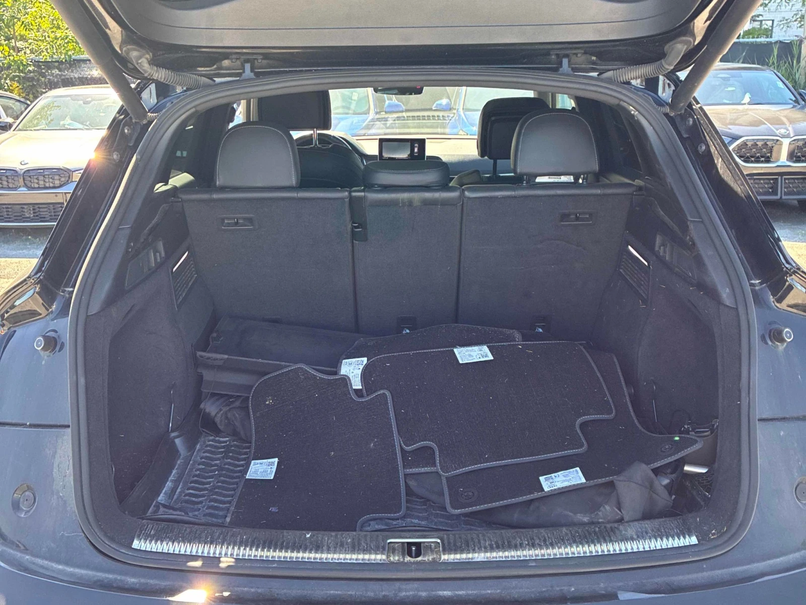Audi SQ5 Progressiv, снимка 11 - Автомобили и джипове - 56523622