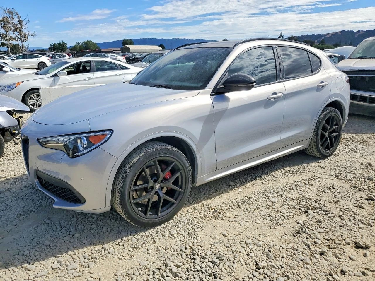 Alfa Romeo Stelvio TI| Q4| HARMAN/KARDON| DISTRONIC| KEYLESS | Mobile.bg � ����������� 3